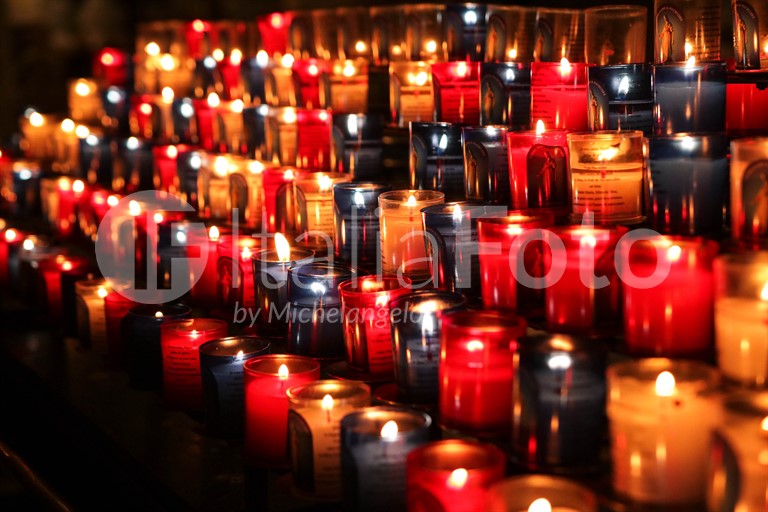Candles - Religious tours