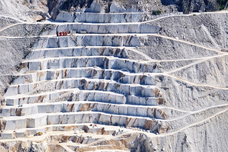 Tuscany-Carrara-Marble Quarry