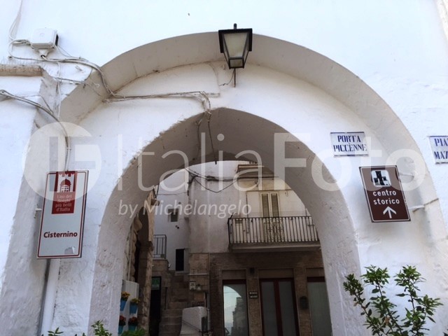 Puglia-Cisternino