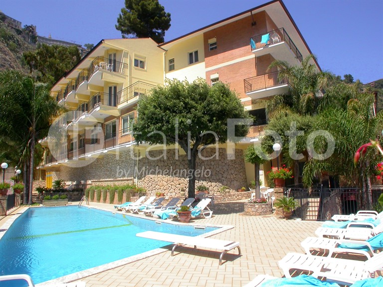 Corallo - Taormina Mare