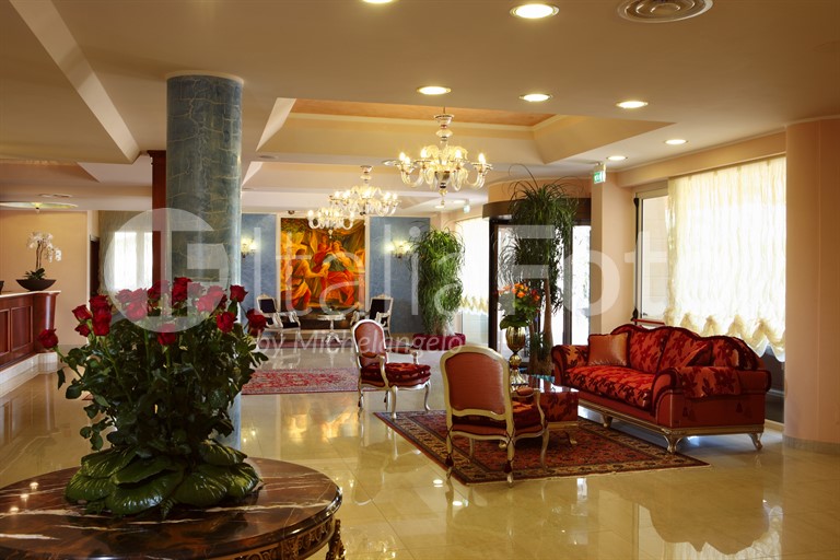 Semiramide Palace - Castellana Grotte