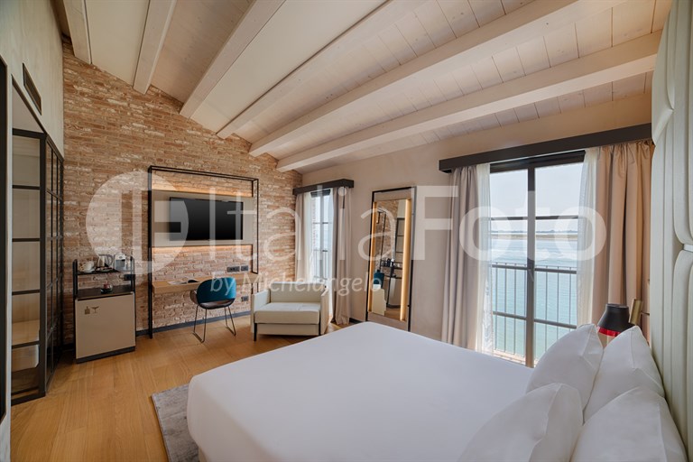  NH Venezia Murano Villa - Murano