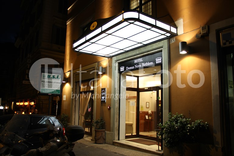 Dnb House Hotel - Rome